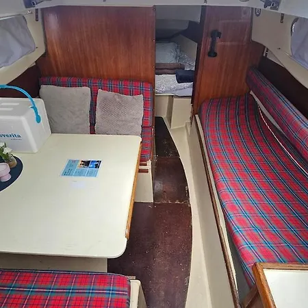 Ботель Classic Boat 25 Belem Лиссабон