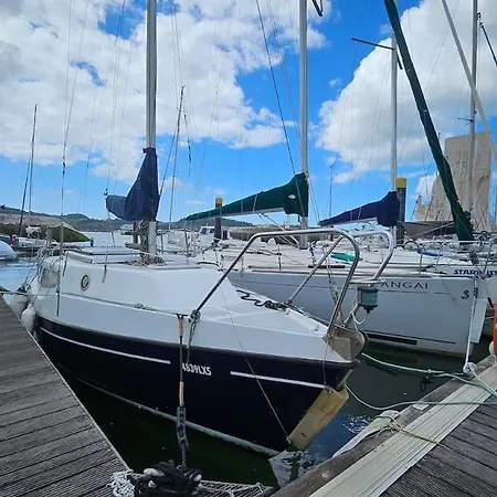 Classic Boat 25 Belem Hotel na wodzie *